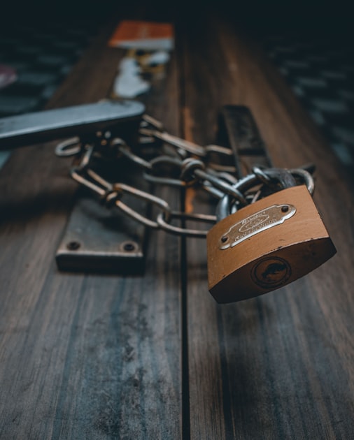 Choosing the Right Lock for Your Cabinet